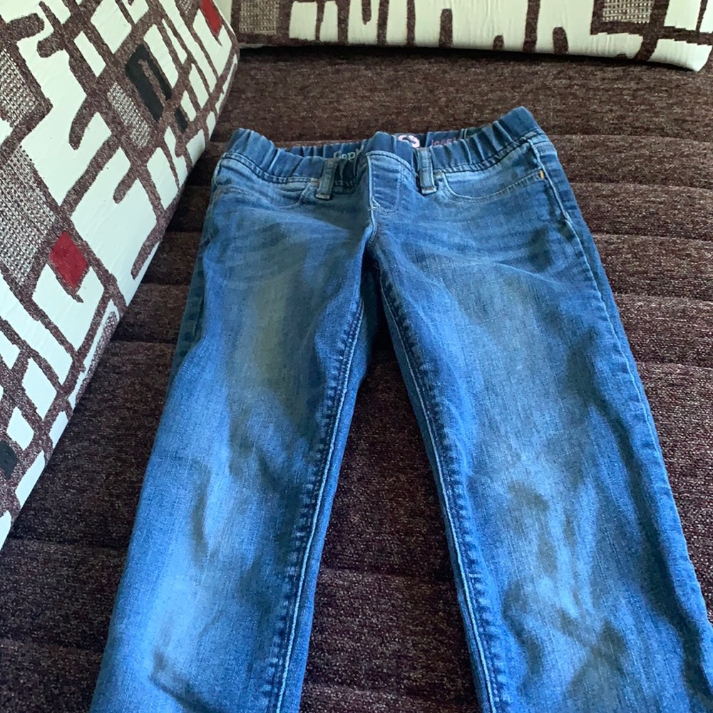 Gap kids size 8 regular jeans